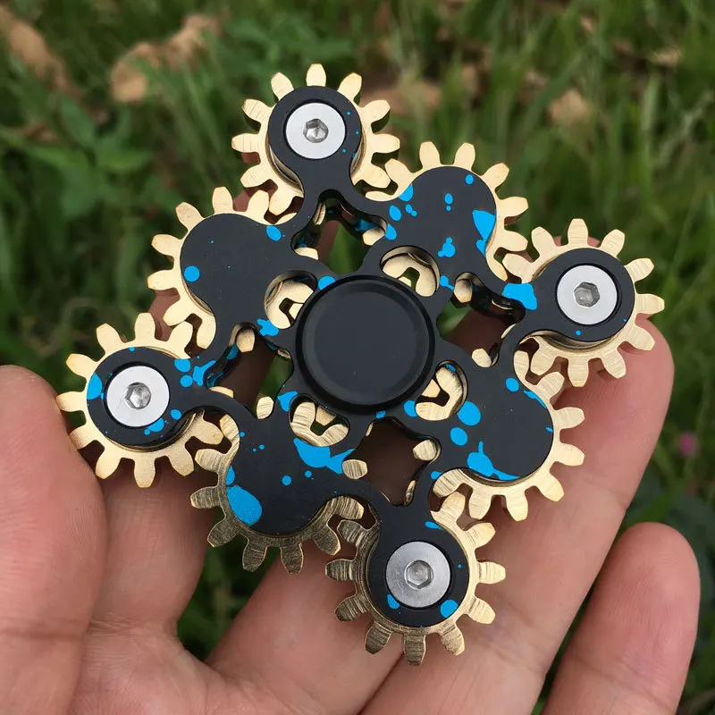 Quality Fishing Equipment - 9 Con Quay Hand Spinner Kim